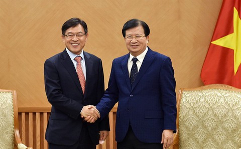 Deputy PM wants Samsung support Vietnamese part suppliers
